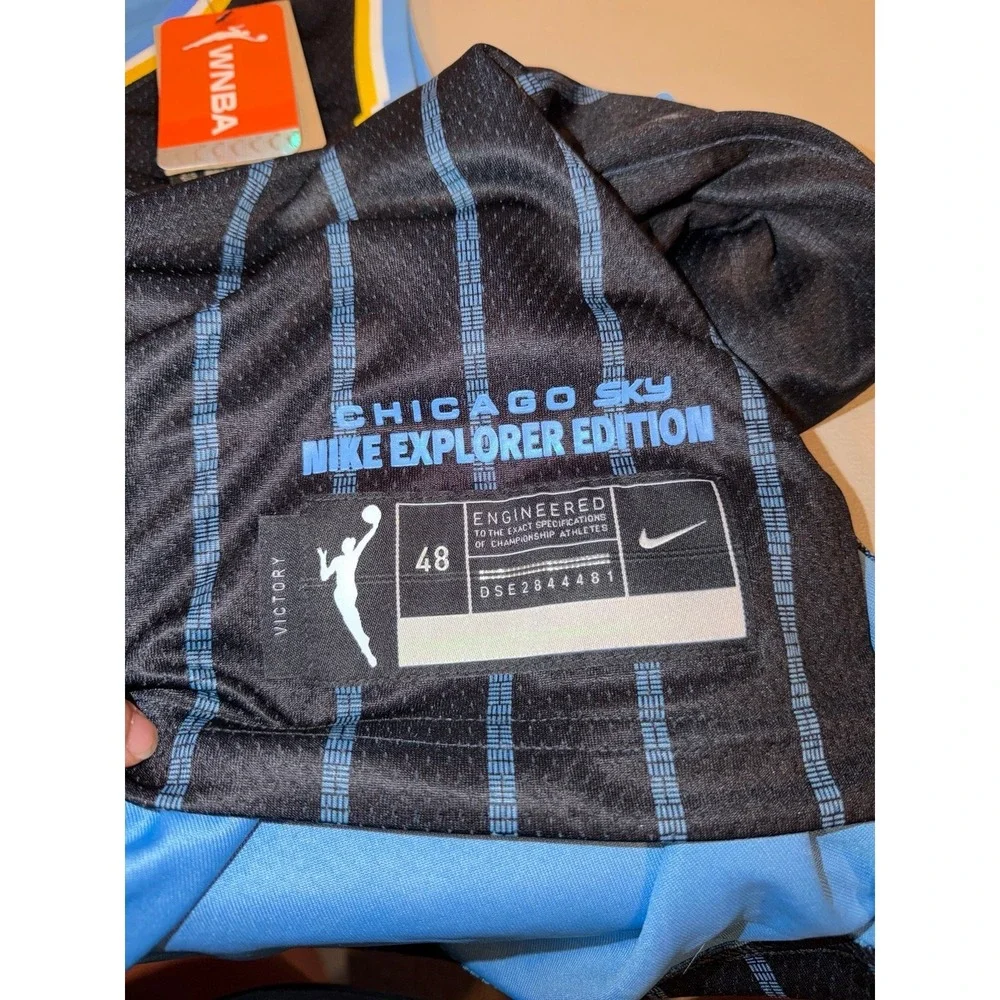 Chicago Sky Angel Reese Nike Jersey. Womens Large (NWTS)